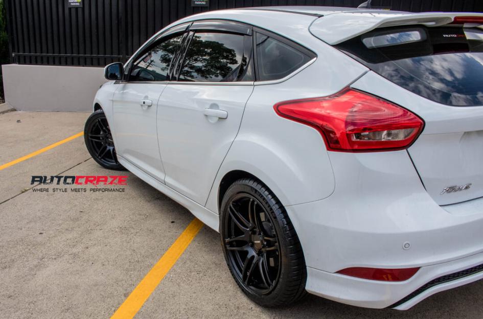 FORD FOCUS  5 STUD  CC02 MATTE BLACK